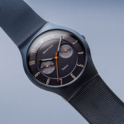 Bering Titanium børstet blå 11939-393