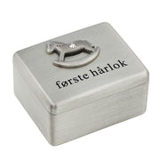 Nordahl Andersen Fortinnet æske "Første Hårlok" Bambino 96015475143