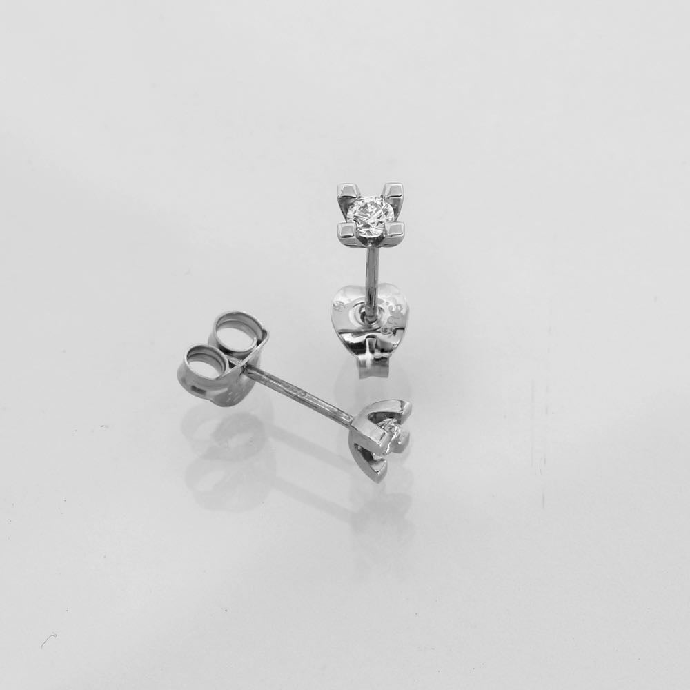 Jan Jørgensen Jewelz 14kt Hvidgulds Ørestikker med 0,10ct Diamanter
