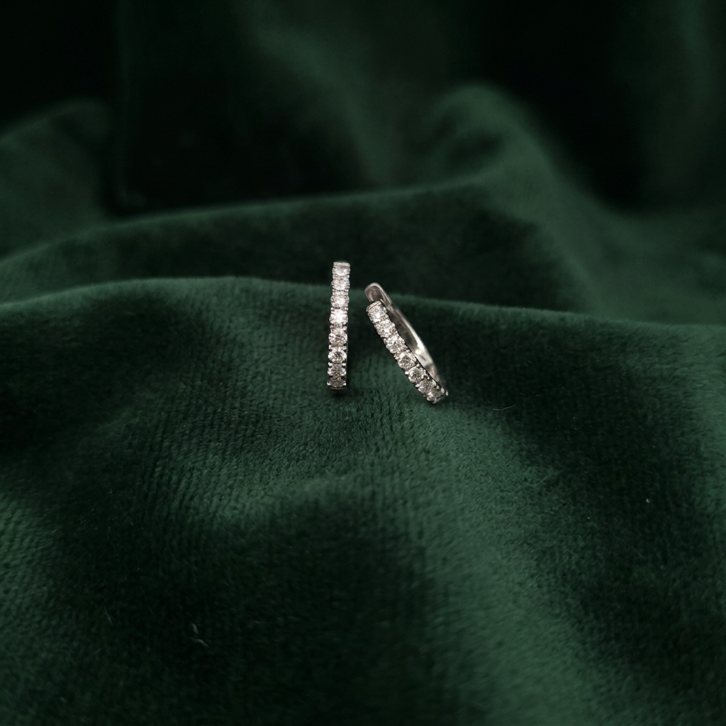 Bidstrup Design 18kt Hvidgulds Creol med i alt 0,23ct Brillanter Ø12mm