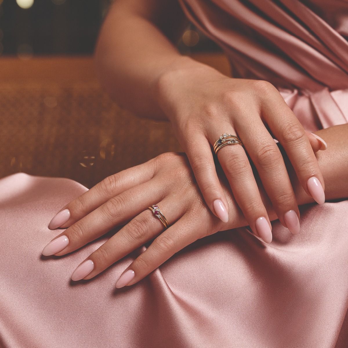 Nuran Petite ring 14kt guld med Safir